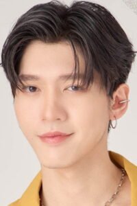 Aou Thanaboon Kiatniran official photo - Thai actor and singer, leader and lead vocalist of JASP.ER under GMMTV and Riser Music