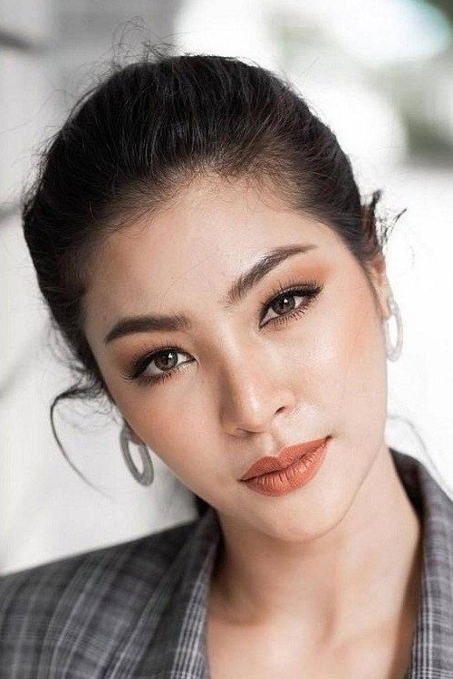 Faye Peraya Malisorn - Thai actress, Khun Nueng in Blank: The Series