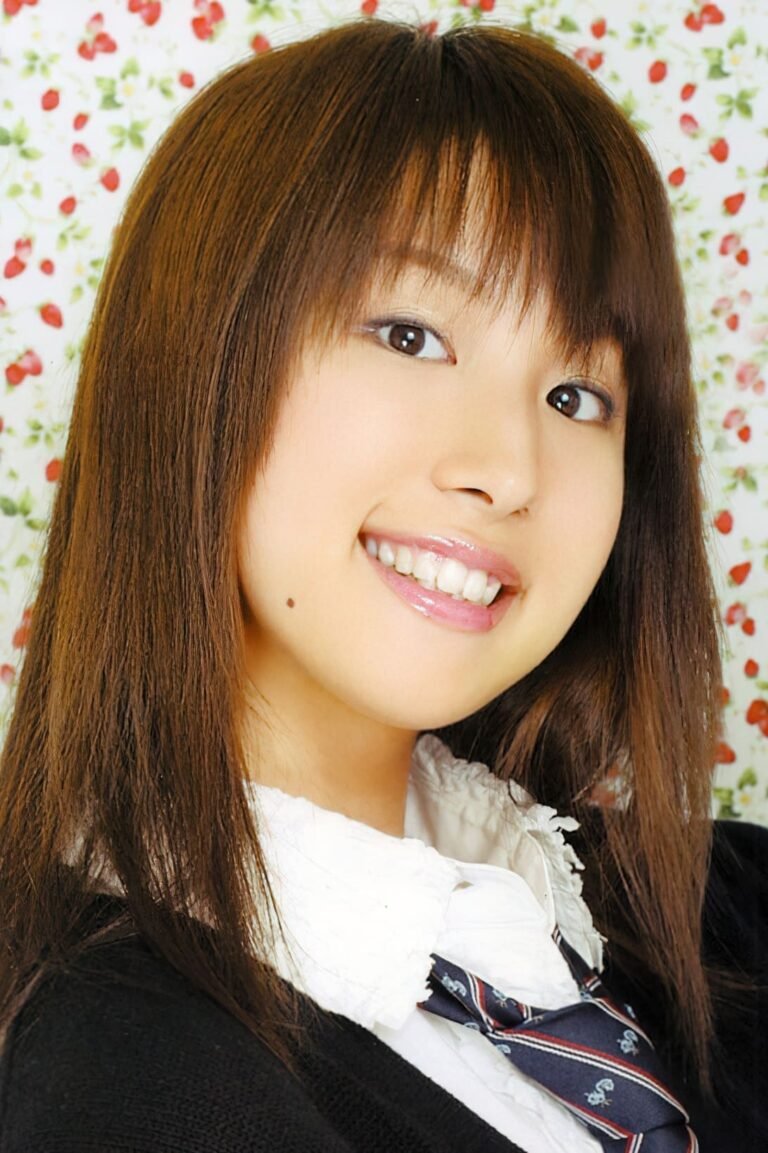 Ami Koshimizu official photo - Japanese Office Restart voice actress, voice of Nozomi Fujisaki in Cherry Magic!