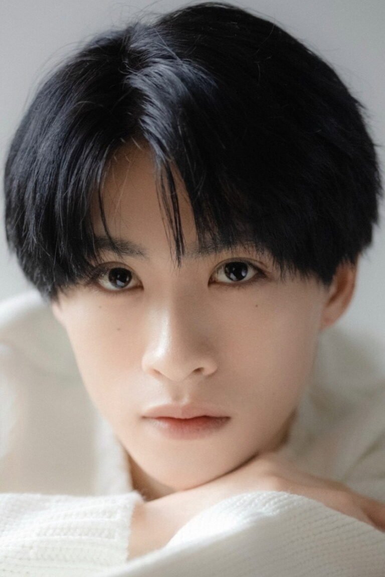 Asahi Amano official photo - Japanese actor, star of Fake Fact Lips