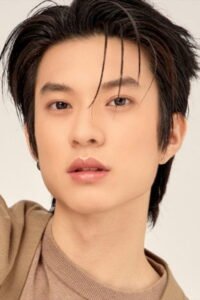 Aston Ratiphat Luengvoraphan, the GMMTV actor and model who plays Thara in the Thai BL series WEIRDO-101