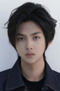 Cui Yiqian official photo - Chinese actor, star of Lost to You
