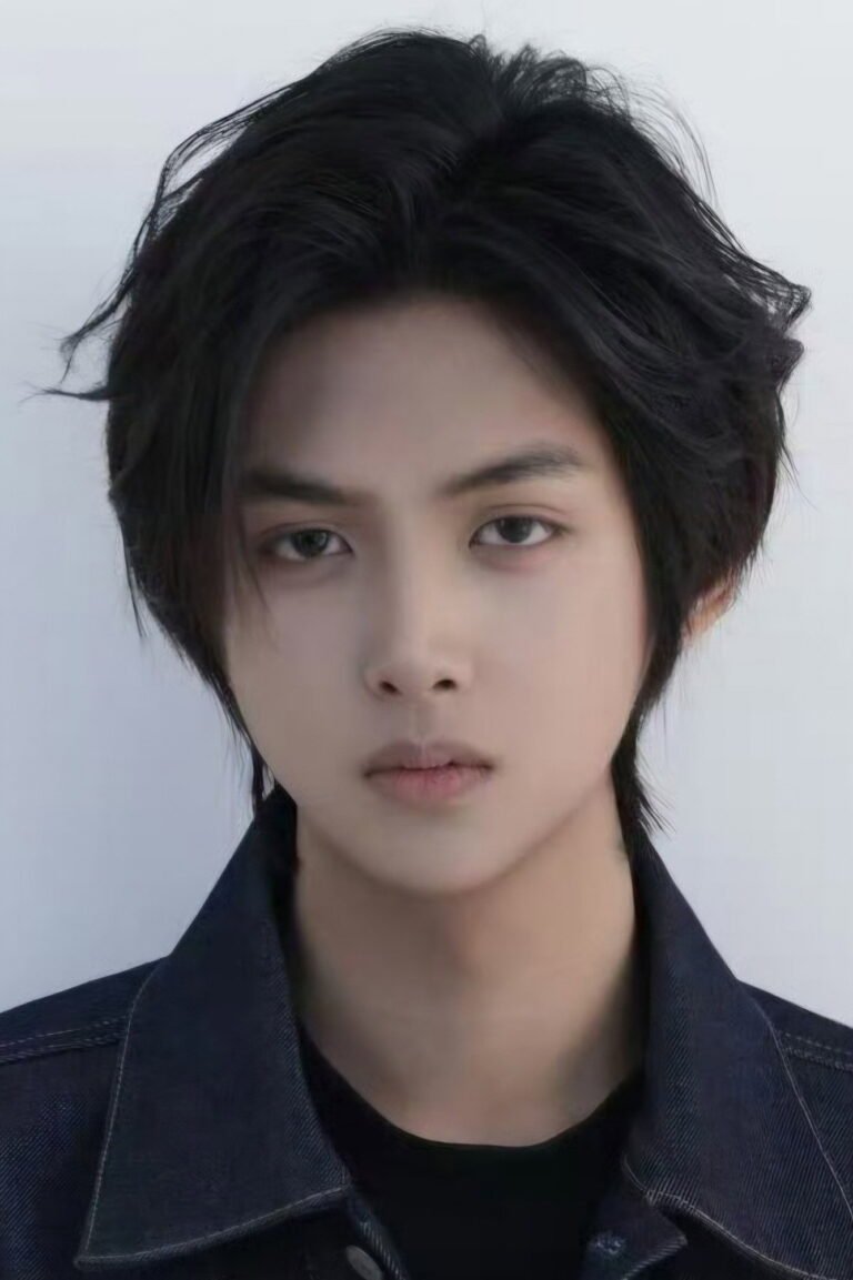 Cui Yiqian official photo - Chinese actor, star of Lost to You