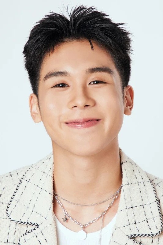 Guitar Supakorn Kantanit official photo - Thai GMMTV actor, star of Ticket to Heaven