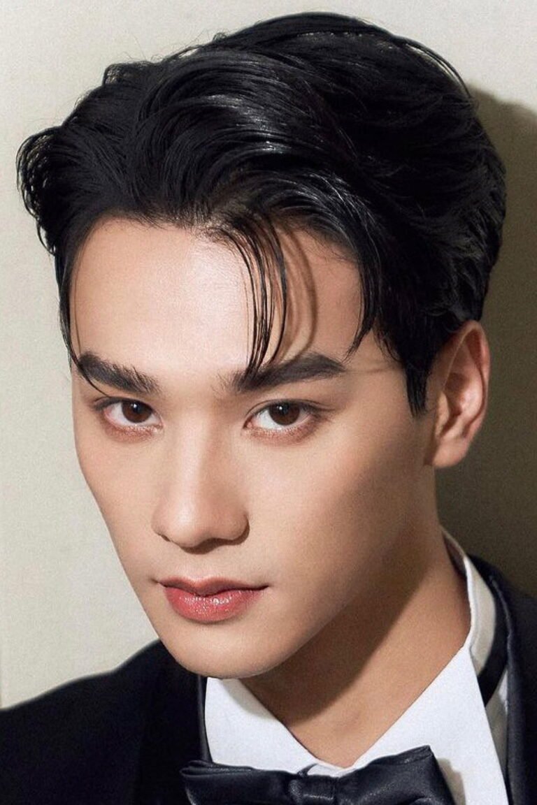 Harit Buayoi official photo - Thai actor, star of ChermChey as the professor