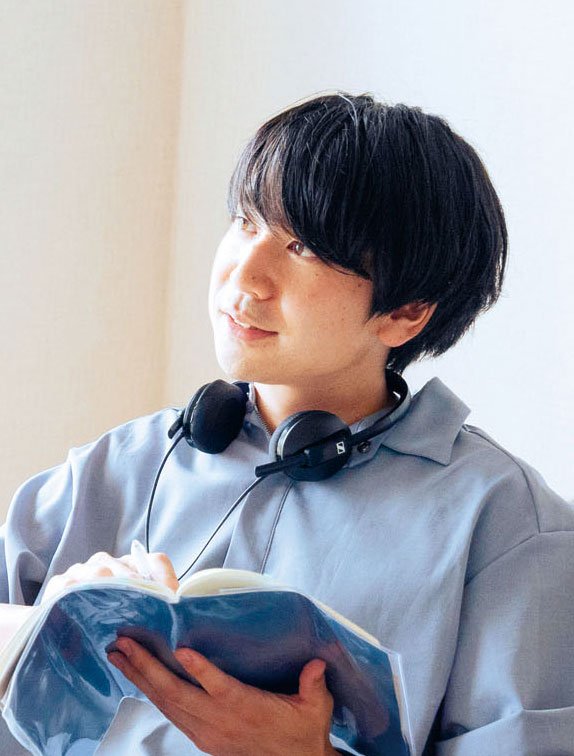 Hiroki Kazama official photo - Japanese AOI Pro. film and television director, director of Cherry Magic! (2020), Cherry Magic! THE MOVIE (2022), and silent (2022)
