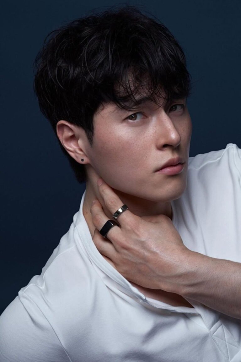 Jung Jae-bin official photo - South Korean actor, star of Backdoor