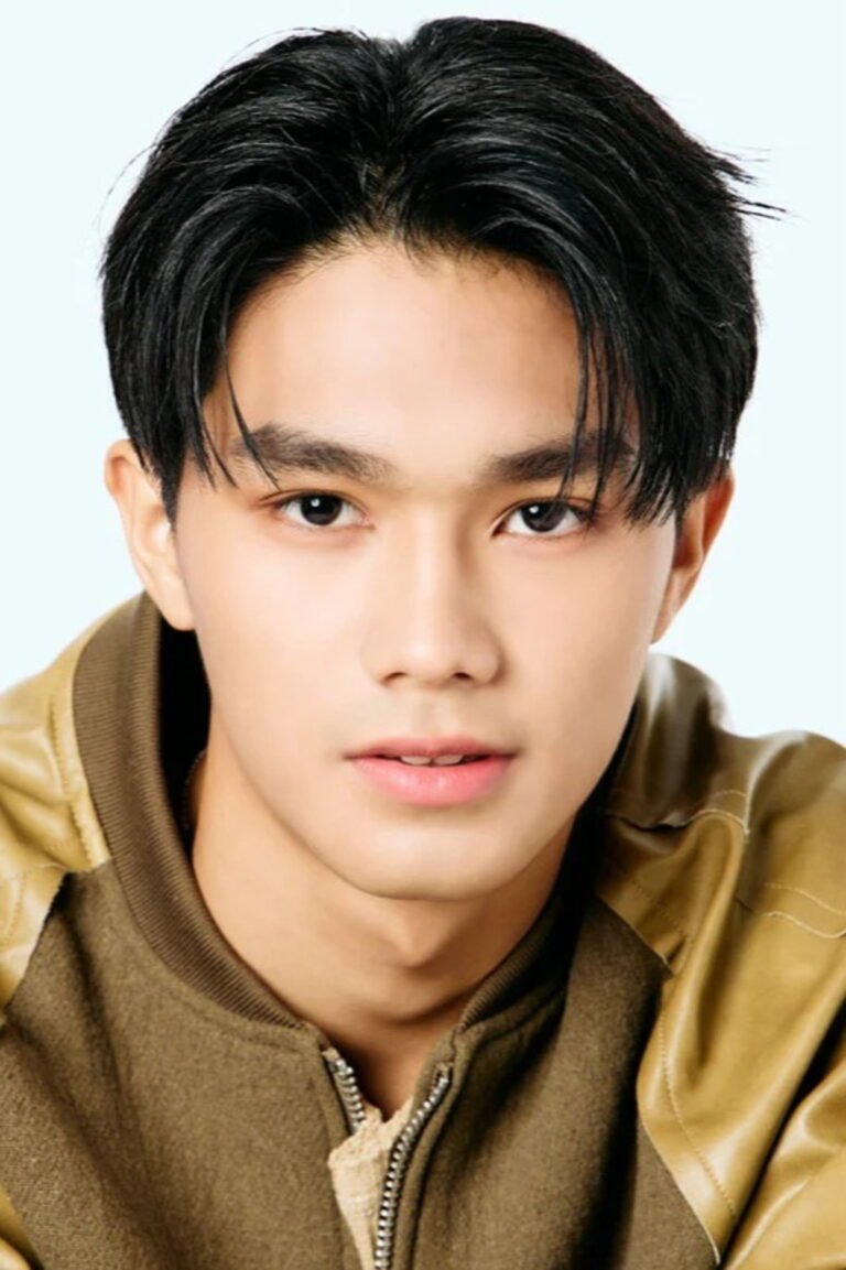 Juno Tiranat Kittisattho official photo - Thai GMMTV actor, star of A Dog and a Plane