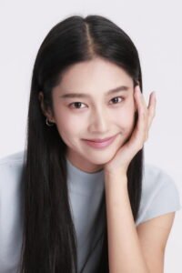 Ke Xin official photo - Chinese actress, star of Lost to You