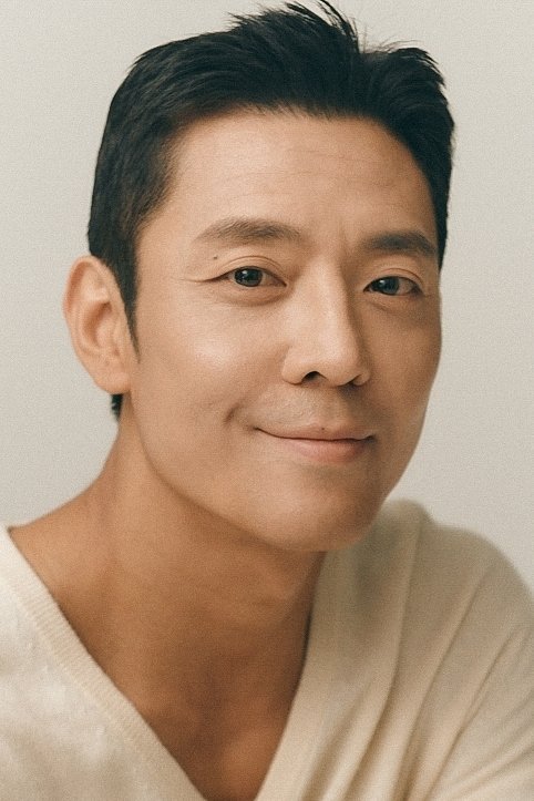 Kim Ju-hun, the South Korean actor from Train to Busan who plays Do Hyeon-su in Four Hands, Two Sonatas