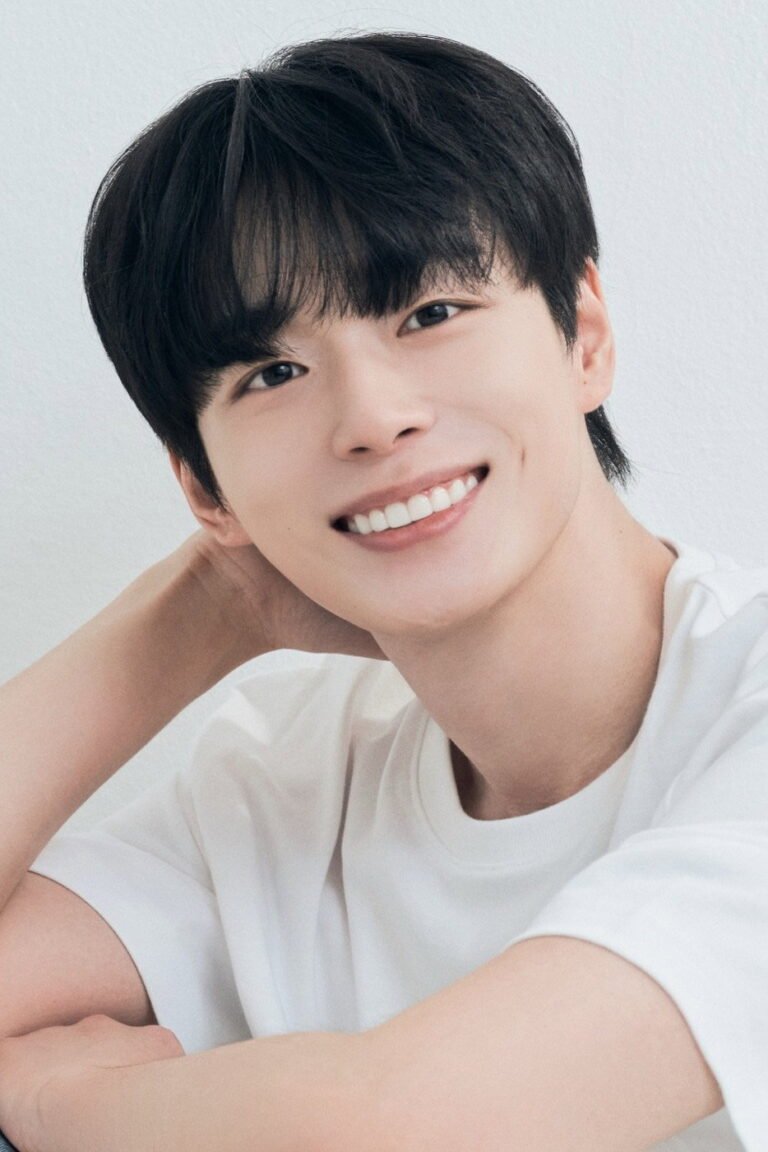 Kim Kyung-min official photo - South Korean actor, star of The Lie We Lived In (2026)
