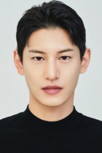 Kim Tae-hwan official photo - South Korean actor, star of Love Class as Lee Ro-a