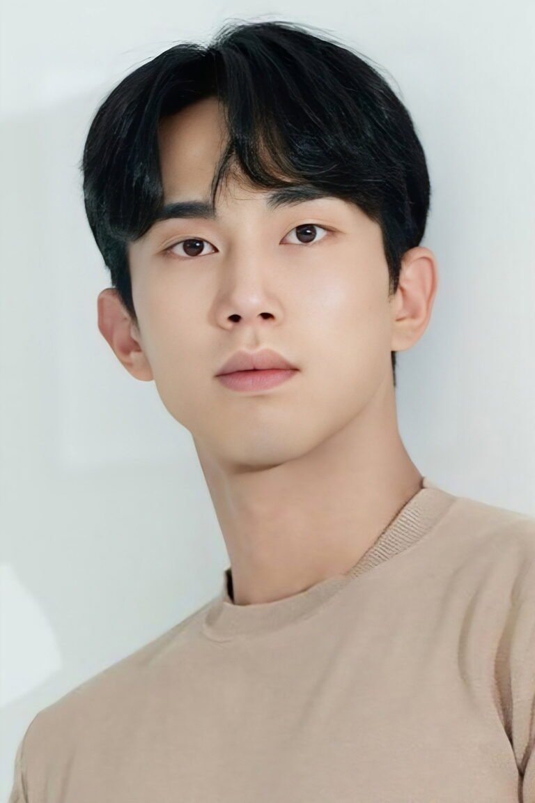 Kim Yong-seok official photo - South Korean actor, star of Love Class Season 2