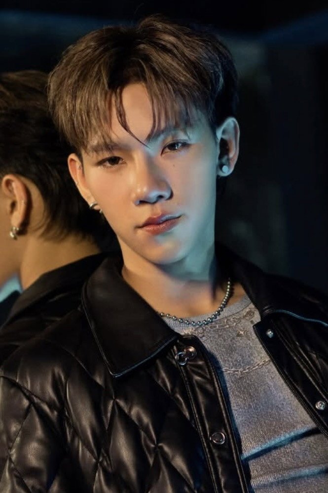 Pluggy Tharakorn Khamsing official photo - Thai PERSES singer-actor, star of If I Love A Boy