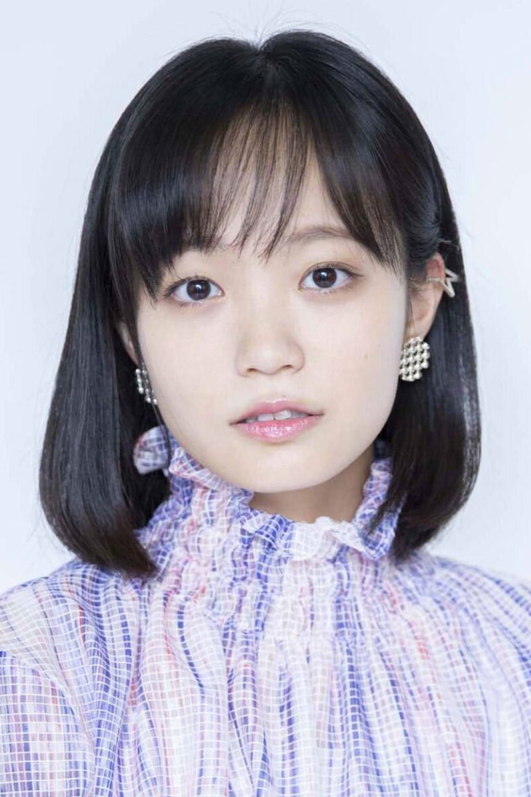 Ryo Sato official photo - Japanese R Plays Company actress, star of Cherry Magic!, Silence, and AIBOU: Tokyo Detective Duo