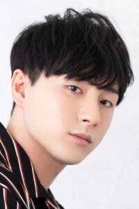 Ryota Suzuki official photo - Japanese DASH ON voice actor, star of the Cherry Magic! anime, Dragon Ball DAIMA, and Tsurune