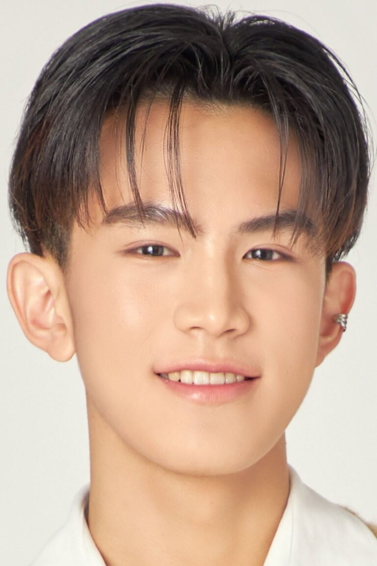 Tor Phakawat Tangchatkeaw official photo - Thai GMMTV actor, star of Ticket to Heaven