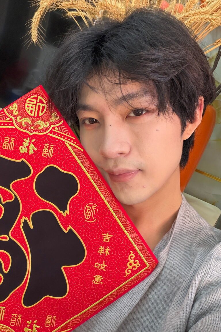 Wang Jinghan official photo - Chinese actor, star of Journey With You