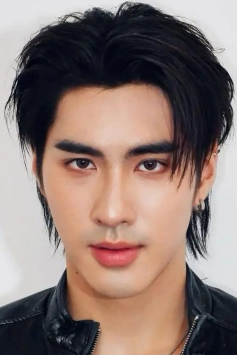 Peterpan Tadsapon Wiwitawan official photo - Thai actor, star of Love Destiny 2, Bitter Honeymoon and Your Third, best known as Sib Adisuan